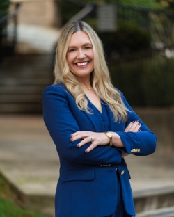 Angela White McIlveen